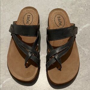 Taos Sandals Size 8